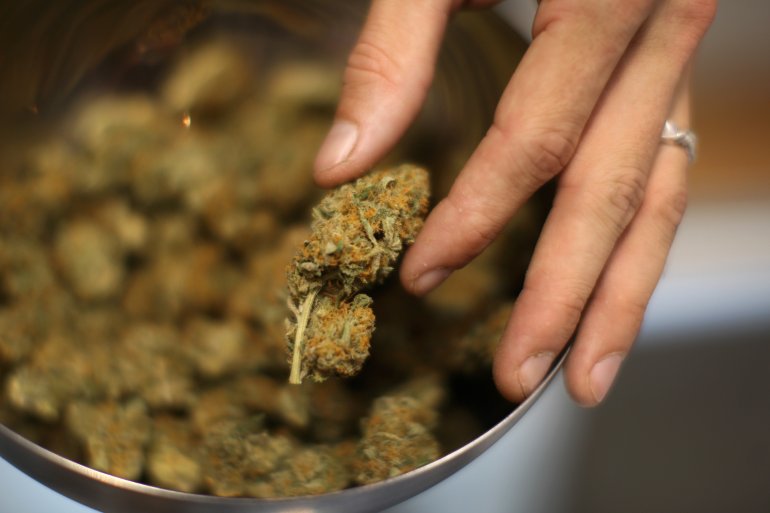 California Discontinues 394 Lawful Cannabis Dispensaries