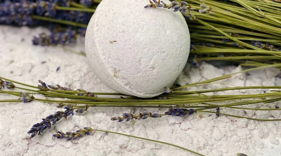 CBD bath bomb